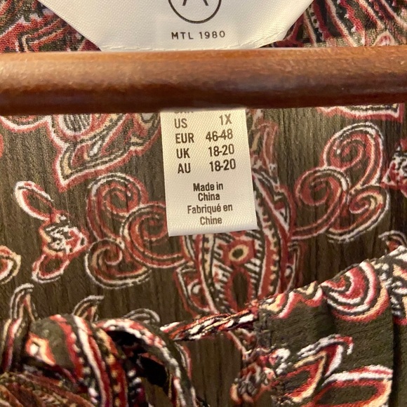 Additionelle sleeveless blouse size 1X - Picture 3 of 6